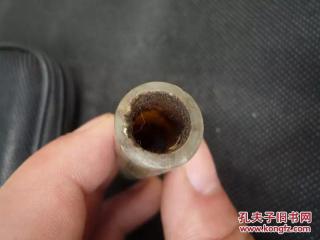 老和田玉烟嘴.长7.1cm包老